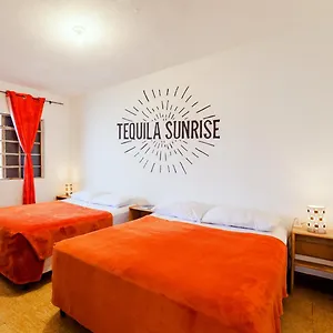 Tequila Sunrise Albergue